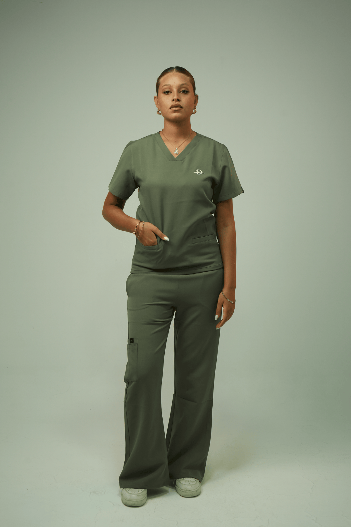 Defyn-C | Women's Olive Green Medical Scrub Full Set